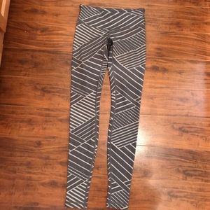Lululemon yoga pants